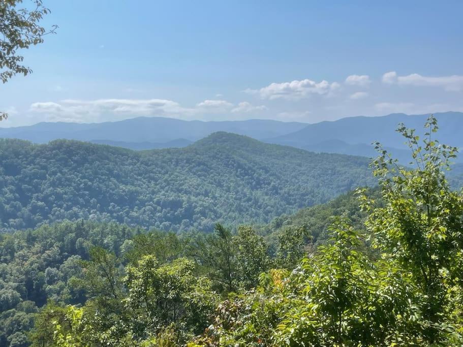 Private Smoky Mountain Luxury Log Home With 2 Fireplaces, Hot Tub & Community Pool เซอเวียร์วีล ภายนอก รูปภาพ