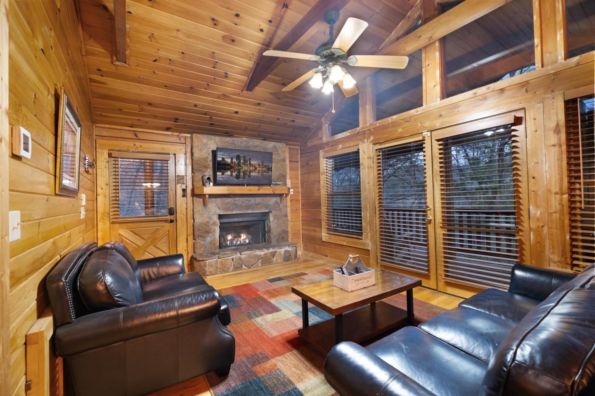 Private Smoky Mountain Luxury Log Home With 2 Fireplaces, Hot Tub & Community Pool เซอเวียร์วีล ภายนอก รูปภาพ
